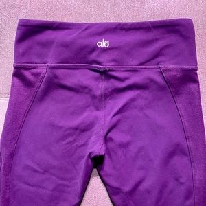 Alo Mesh Purple Capri Leggings - Size Small